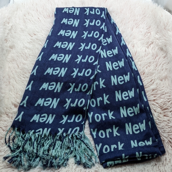 Lisa NY Inc New York Cashmere Fringe Scarf - Picture 1 of 5